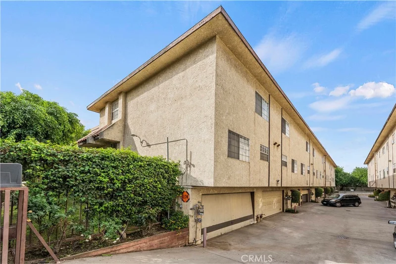 8927 Cedros Avenue 4, Panorama City, CA 91402