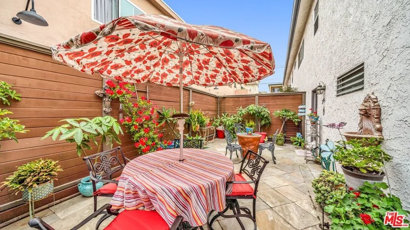 1043 12th Street 3, Santa Monica, CA 90403