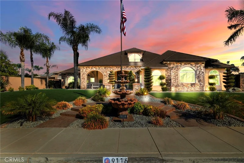 9116 Cortona Court, Bakersfield, CA 93314