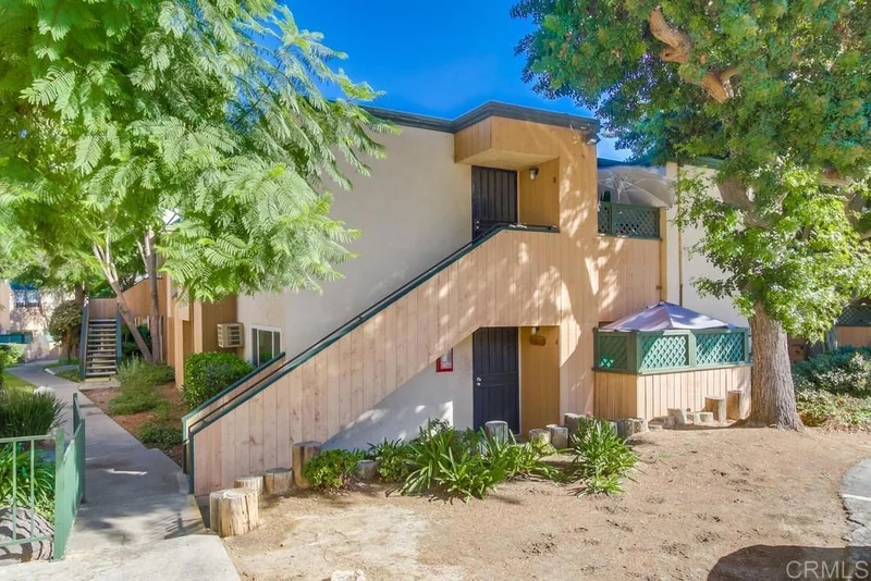 8747 Navajo Road 4, San Diego, CA 92119