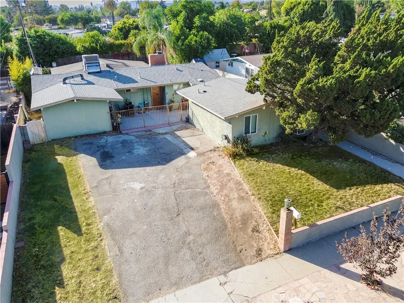 10021 Kester Avenue, San Fernando, CA 91345
