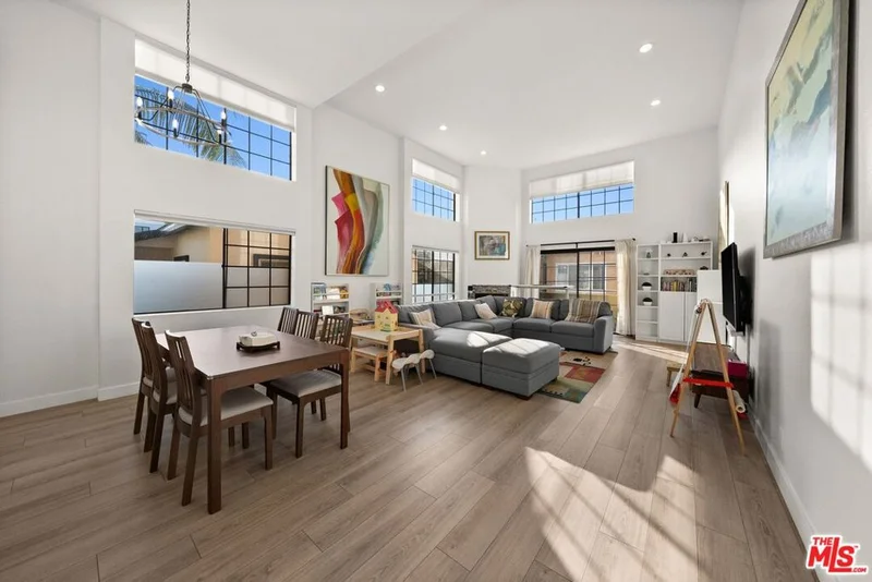 11417 Culver Boulevard 4, Los Angeles, CA 90066