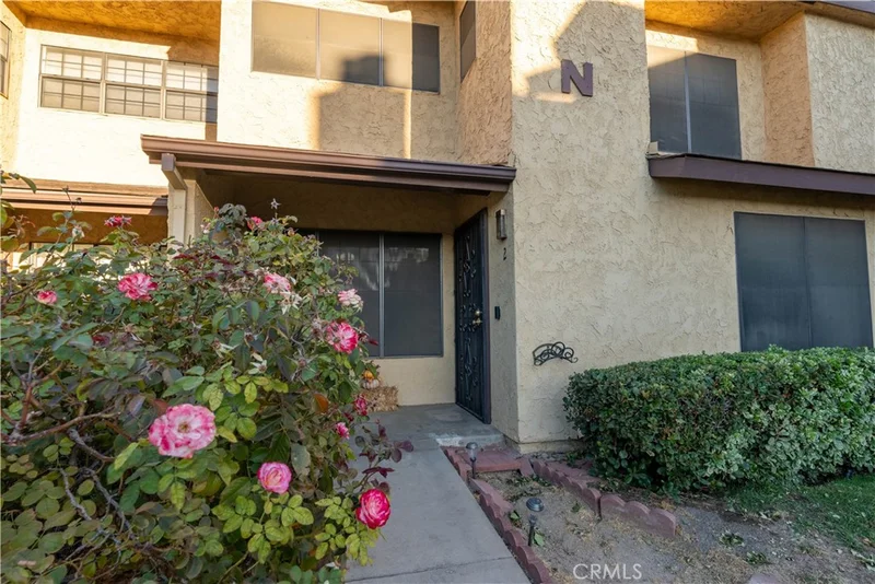 42825 15th Street W 2, Lancaster, CA 93534