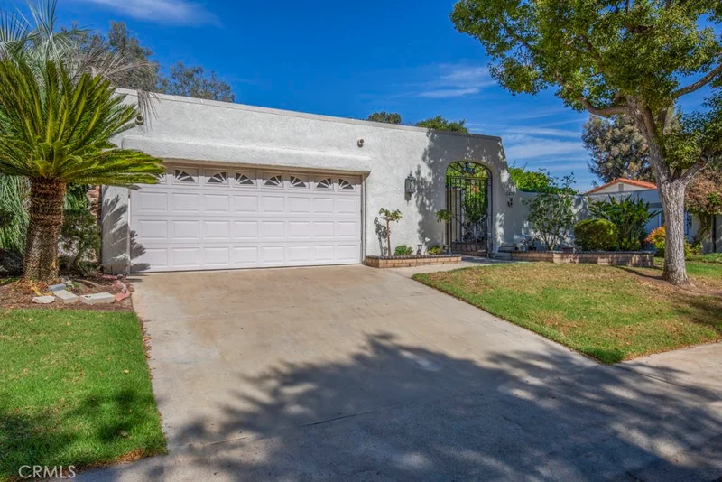 5476 Paseo Del Lago E C, Laguna Woods, CA 92637