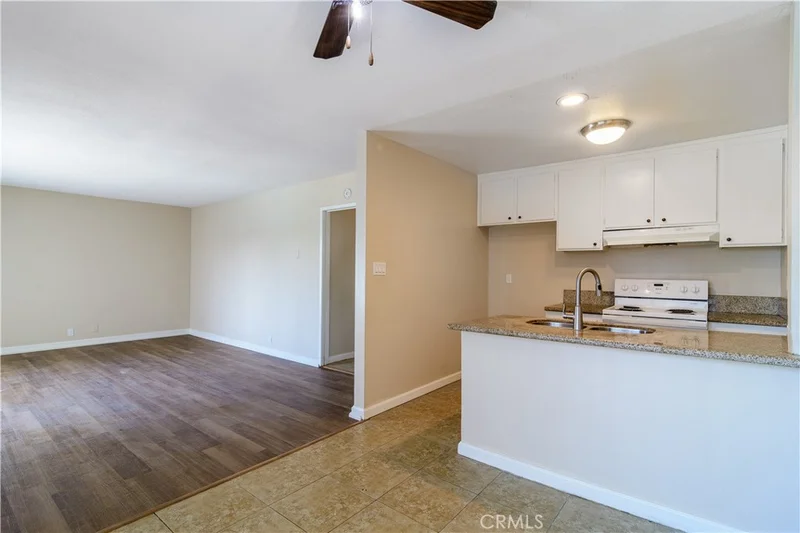 5500 Ackerfield Avenue 407, Long Beach, CA 90805