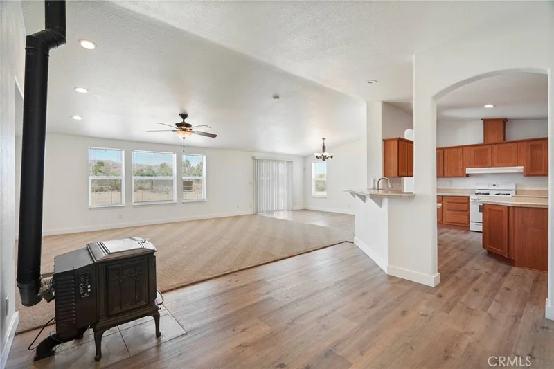 6145 Sweetser Road, Rosamond, CA 93560