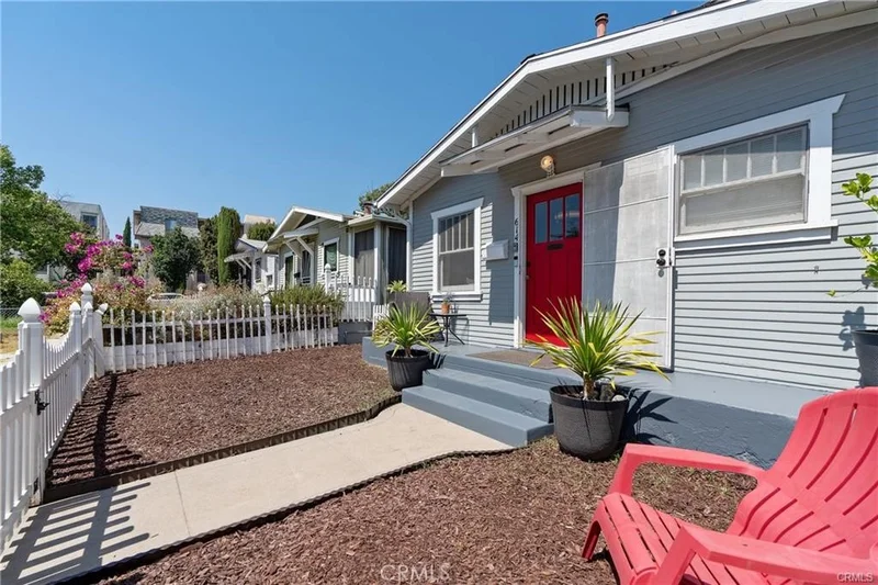 614 E Angeleno Avenue, Burbank, CA 91501