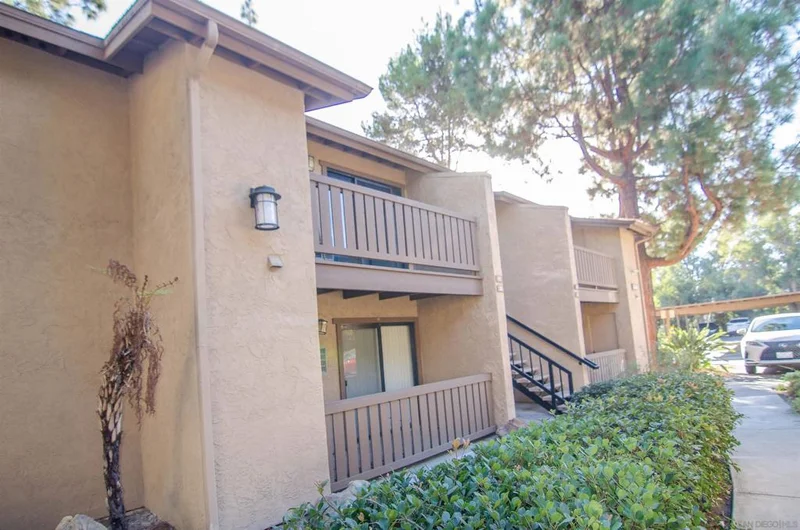 10210 Black Mountain Rd 40, San Diego, CA 92126