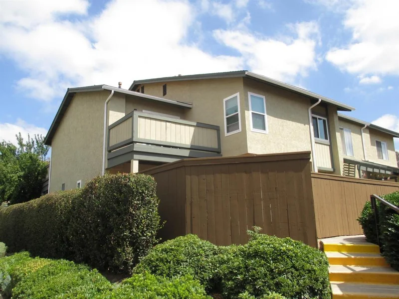 10267 Princess Sarit Way, Santee, CA 92071