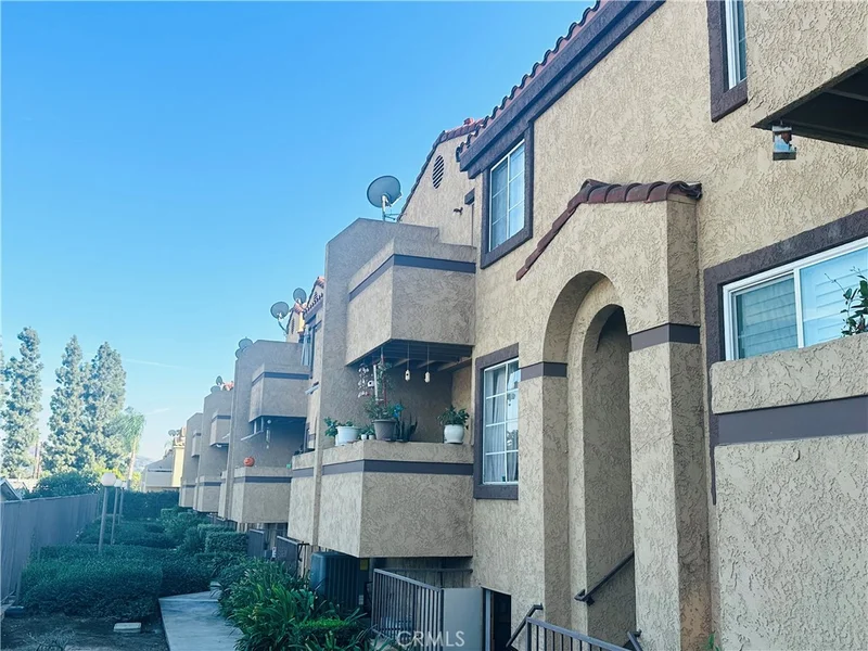8615 Beverly Boulevard 5, Pico Rivera, CA 90660