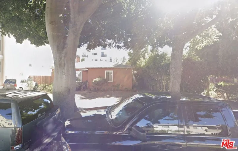 11810 Avon Way, Los Angeles, CA 90066