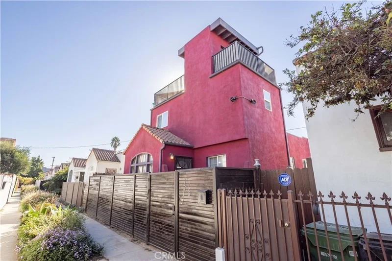 1232 1/8 N Cahuenga Boulevard, Los Angeles, CA 90038