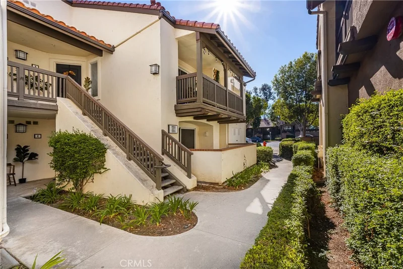 123 S Cross Creek Road C, Orange, CA 92869