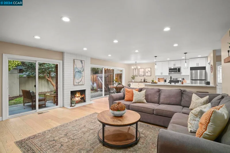 2570 Walnut Blvd 15, Walnut Creek, CA 94596