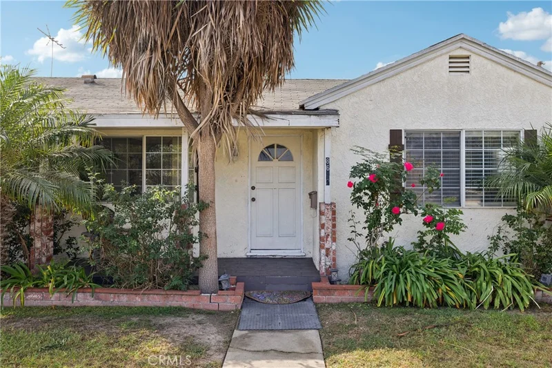 8612 Stewart And Gray Road, Downey, CA 90241