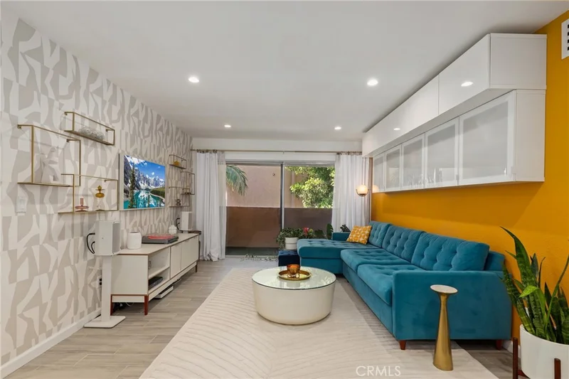 1001 W Macarthur Boulevard 80, Santa Ana, CA 92707