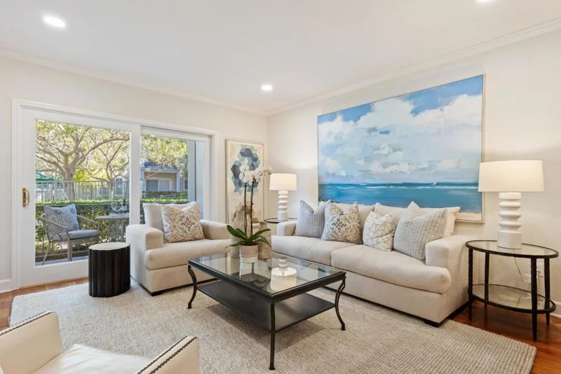 1 W Edith Avenue A101, Los Altos, CA 94022