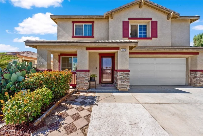 45413 Robinson, Lancaster, CA 93535