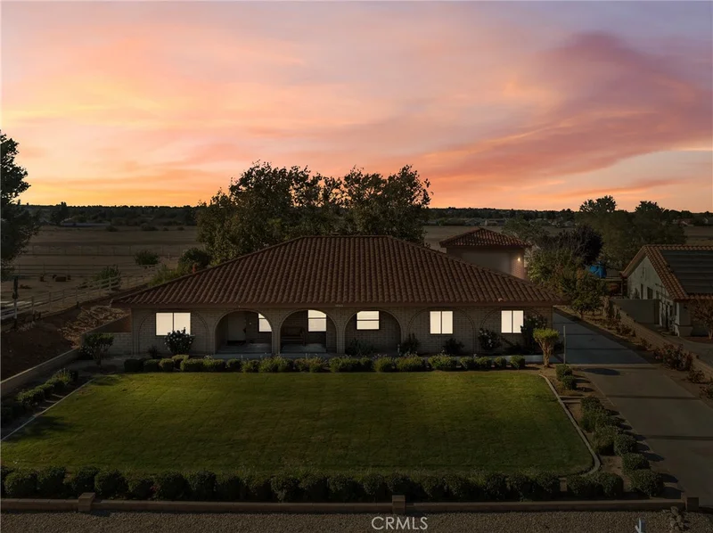 18940 Appaloosa Road, Apple Valley, CA 92308
