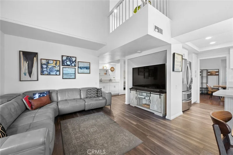 10 Viento Drive, Irvine, CA 92620
