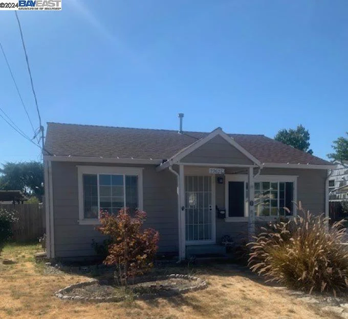 22627 Linden St, Hayward, CA 94541