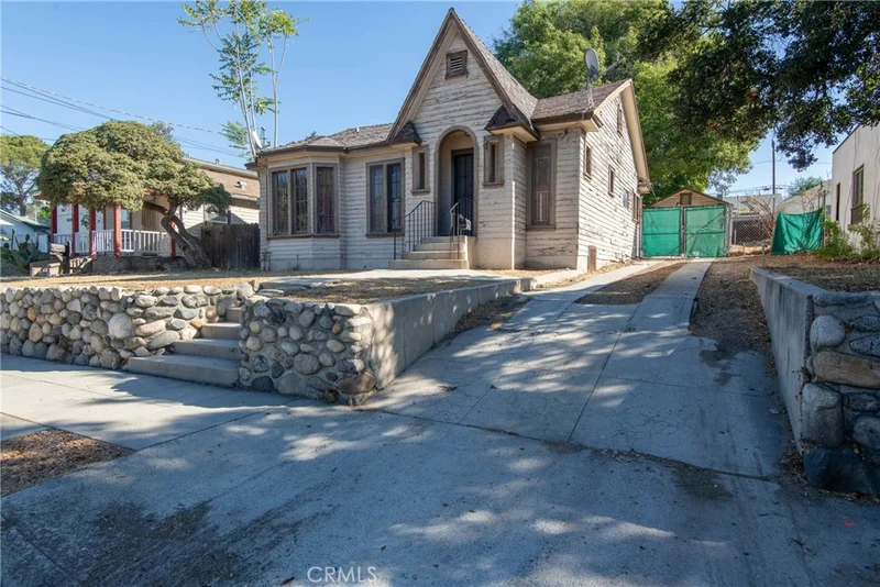 10322 10326 Plainview Avenue, Tujunga, CA 91042