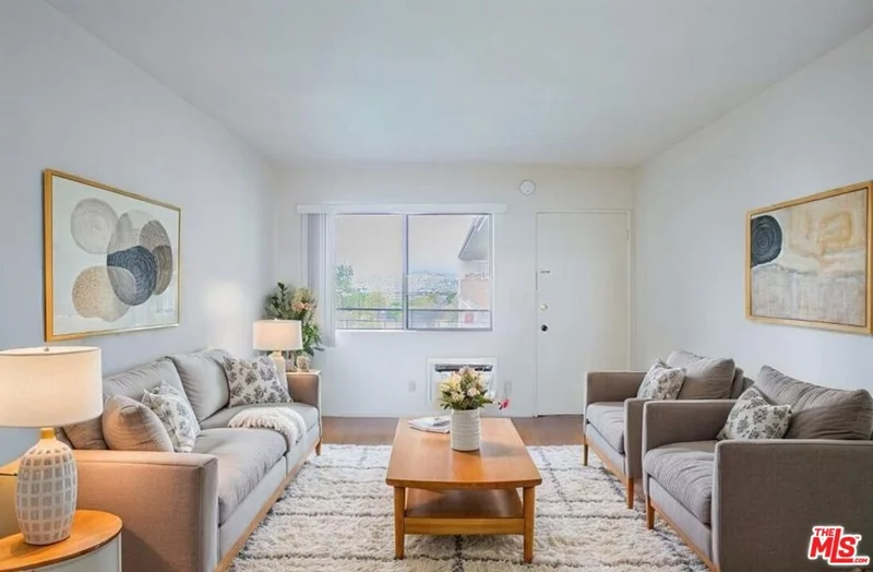 571 Fairview Avenue 17 photo 2