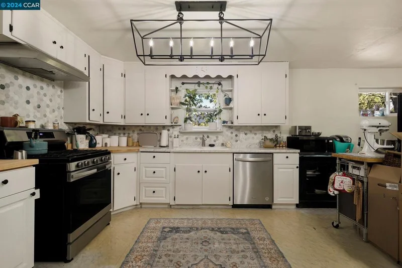 621 3rd St, Willows, CA 95988