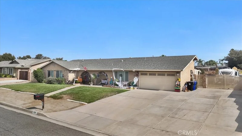 5520 Trail Canyon Drive, Jurupa Valley, CA 91752