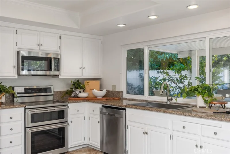 26916 La Sierra Drive, Mission Viejo, CA 92691
