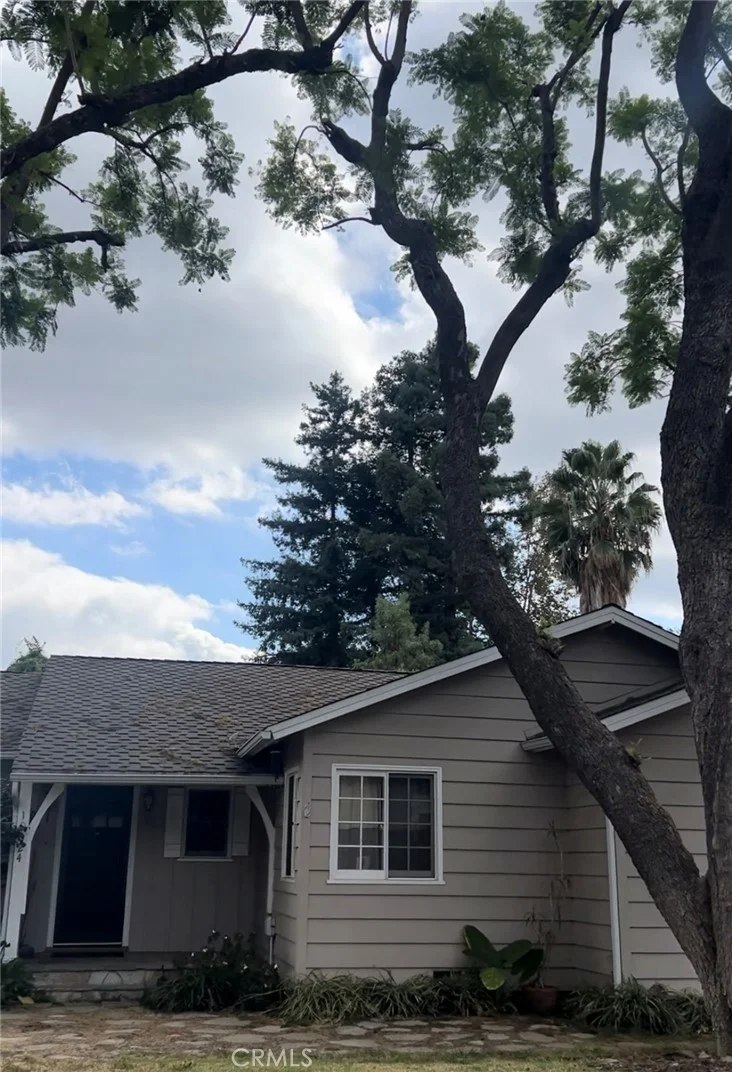 19024 Sprague Street, Tarzana, CA 91356