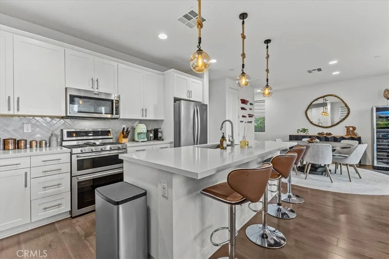 1250 Via Candelas, Oceanside, CA 92056