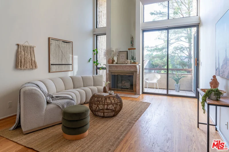 4225 Via Arbolada 500, Los Angeles, CA 90042