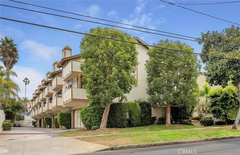 616 N Guadalupe Ave 6, Redondo Beach, CA 90277