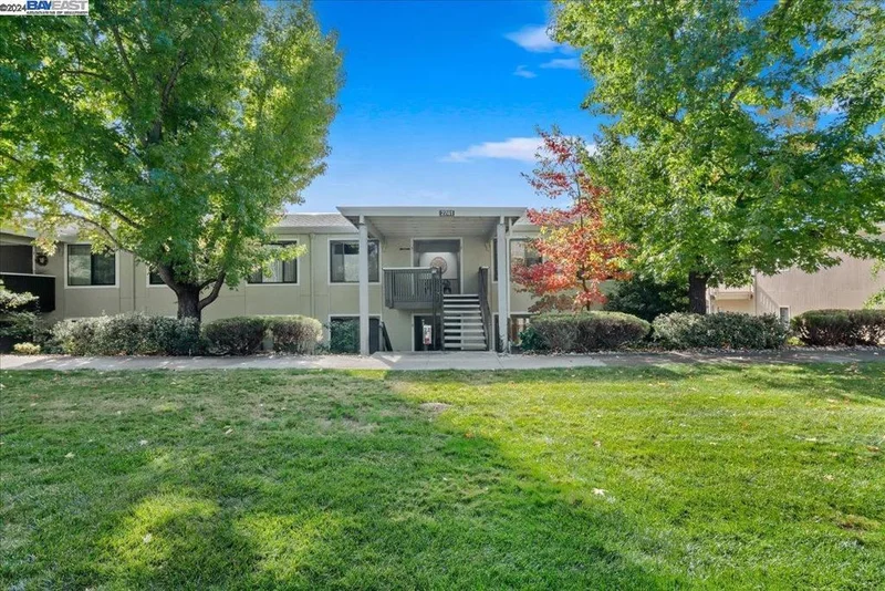 2741 Golden Rain Rd 8, Walnut Creek, CA 94595
