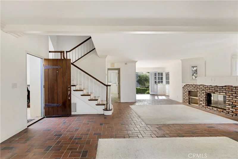 270 Moss Street, Laguna Beach, CA 92651