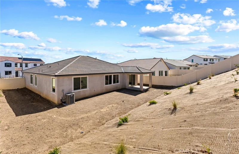 4266 Gina Lynne Lane, Lake Elsinore, CA 92530
