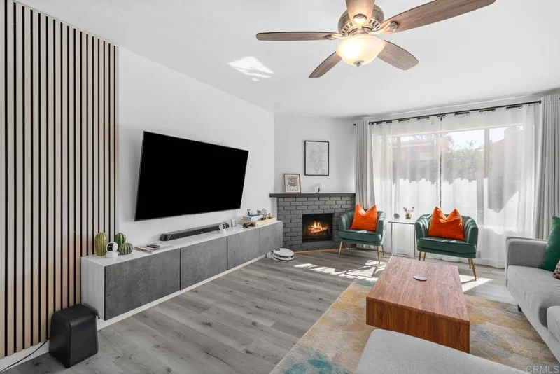10261 Black Mountain Road K4, San Diego, CA 92126