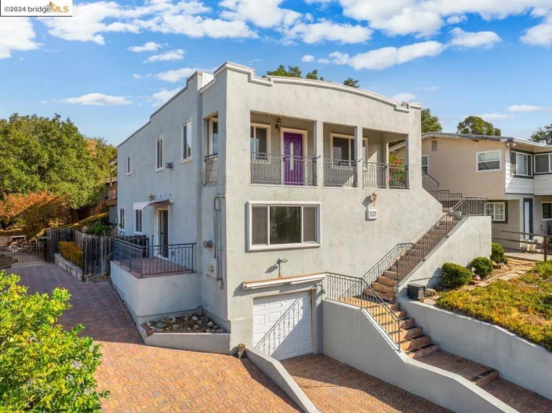 2303 Scenic Avenue, Martinez, CA 94553-1971