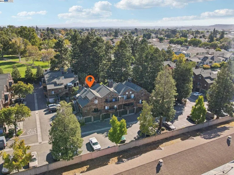 450 Bolinger Cmn 94, Fremont, CA 94539