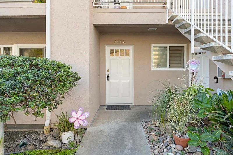 10026 Maya Linda 6102, San Diego, CA 92126