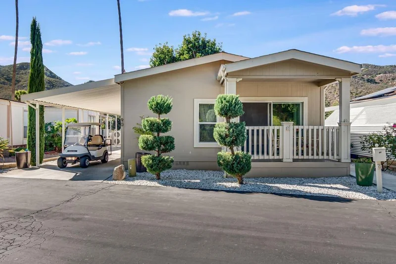 8975 Lawrence Welk Dr Spc 90, Escondido, CA 92026