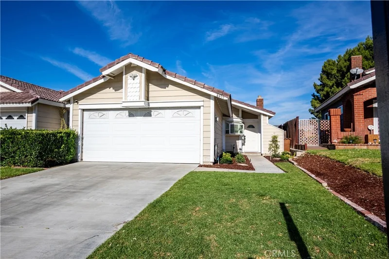 8455 E Amberwood Street, Anaheim Hills, CA 92808