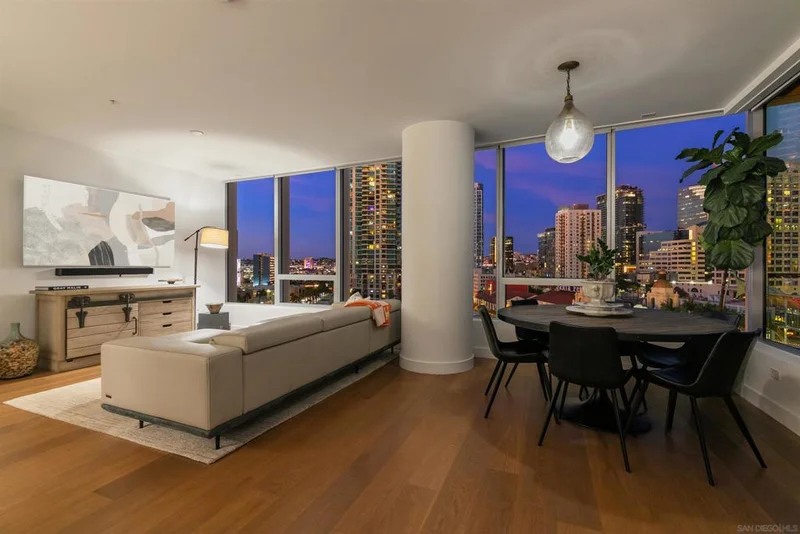 888 W E St 1006, San Diego, CA 92101