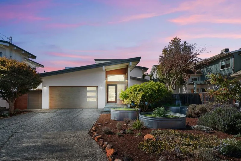 614 Cliff Drive, Aptos, CA 95003