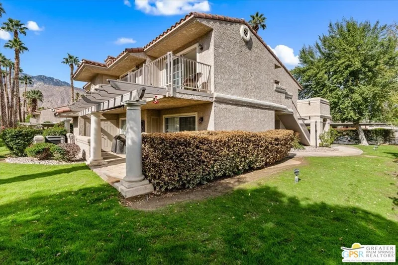 2700 E Mesquite Avenue B12, Palm Springs, CA 92264
