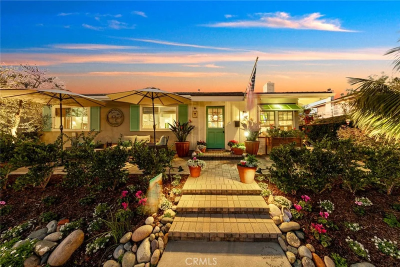 227 Camino San Clemente, San Clemente, CA 92672