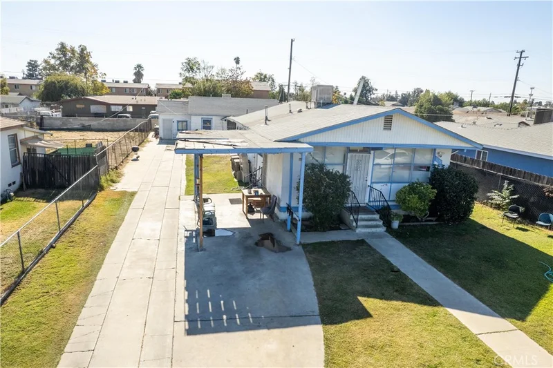 1127 2nd Street, Bakersfield, CA 93304