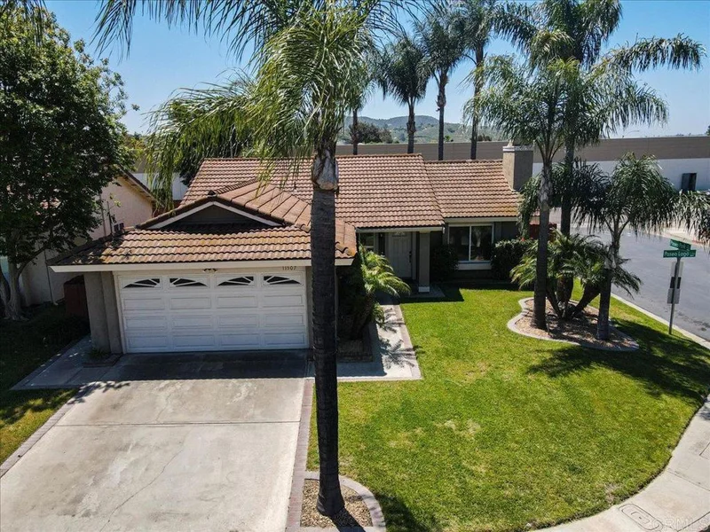 11507 Paseo Lago, Lakeside, CA 92040