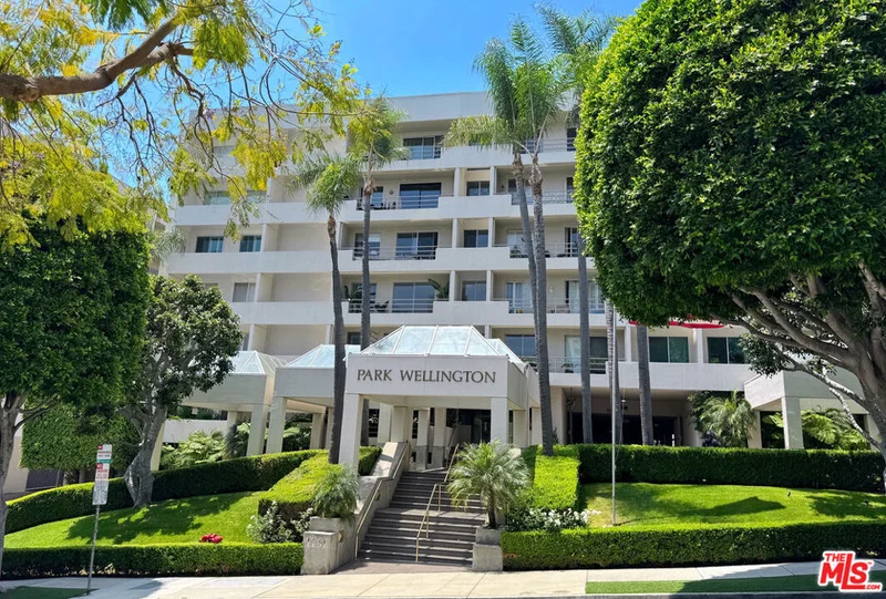 1131 Alta Loma Road 118, West Hollywood, CA 90069